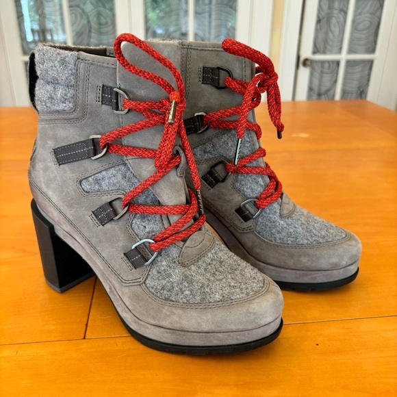 Sorel 7 Sample NWOT Blake Lace Up Leather Felt Heeled Boots - Picture 1 of 12